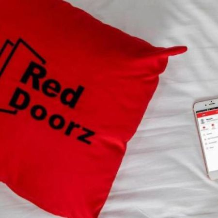 Hotel Reddoorz Plus Near Undip Tembalang Semarang Zewnętrze zdjęcie