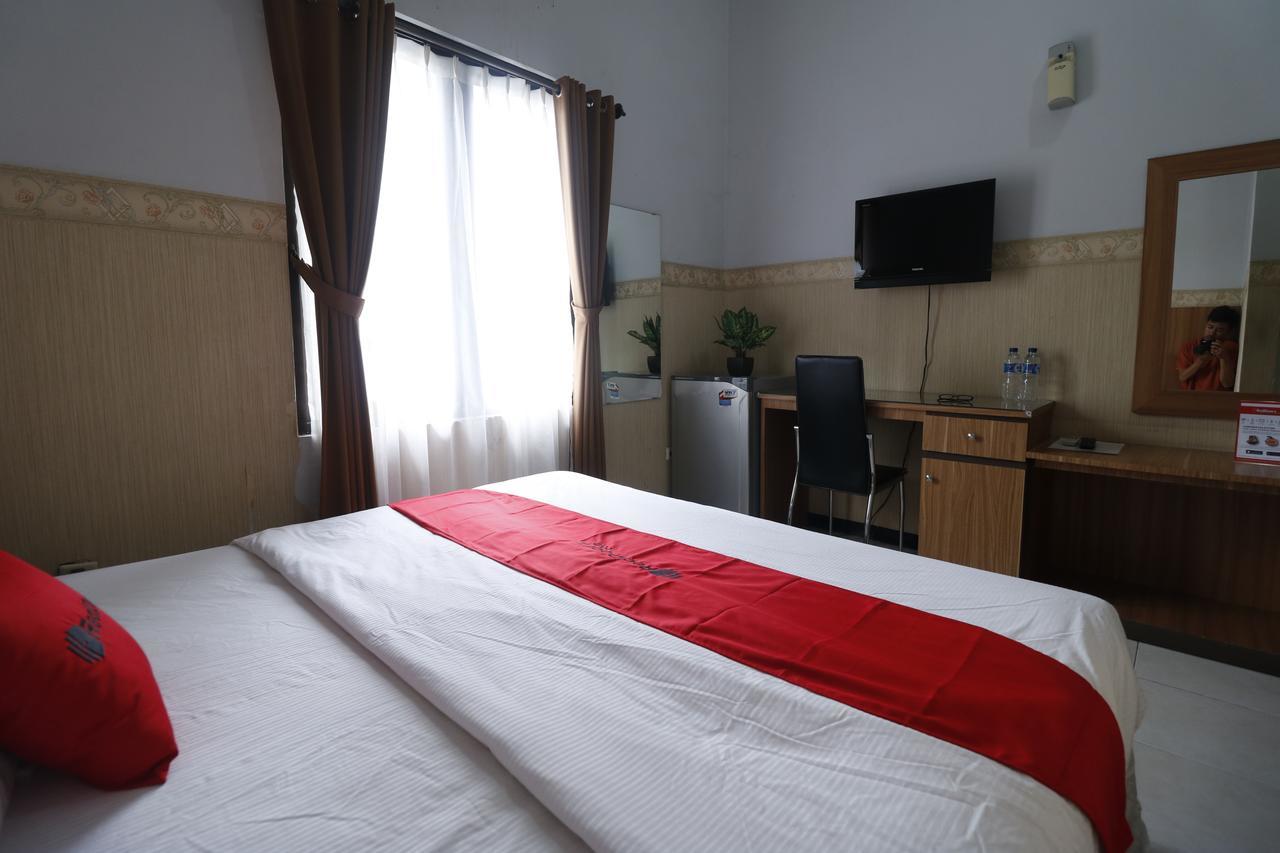 Hotel Reddoorz Plus Near Undip Tembalang Semarang Zewnętrze zdjęcie